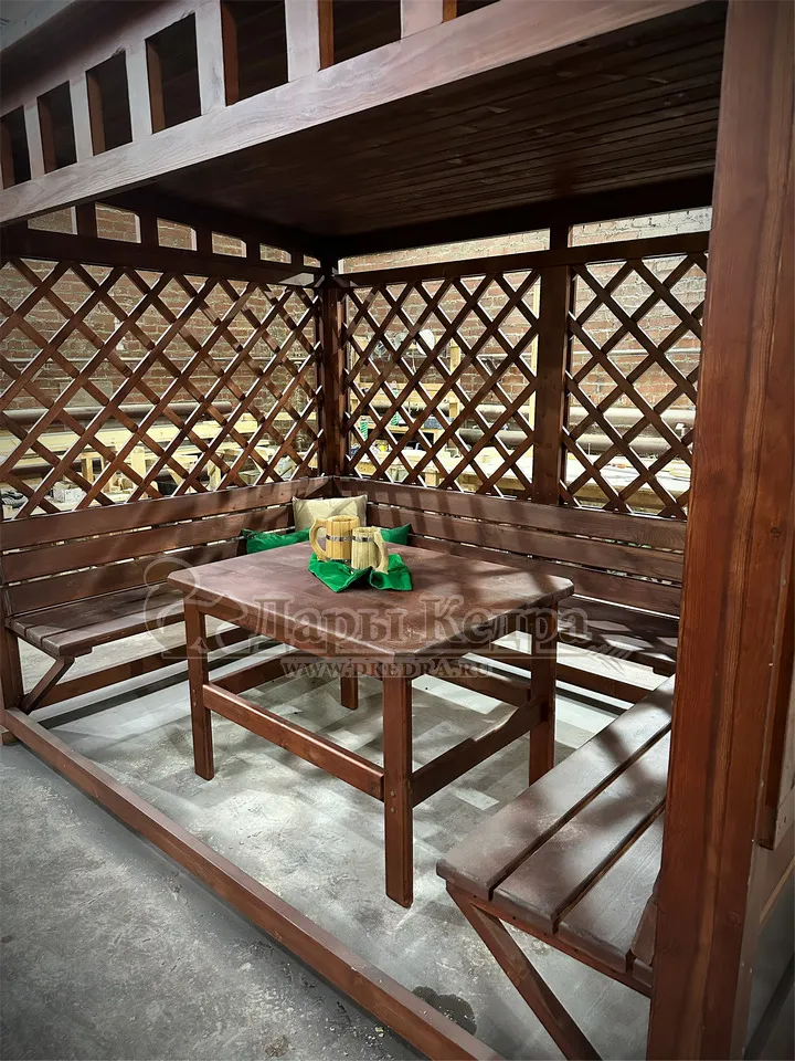 Беседка из кедра Шпалера